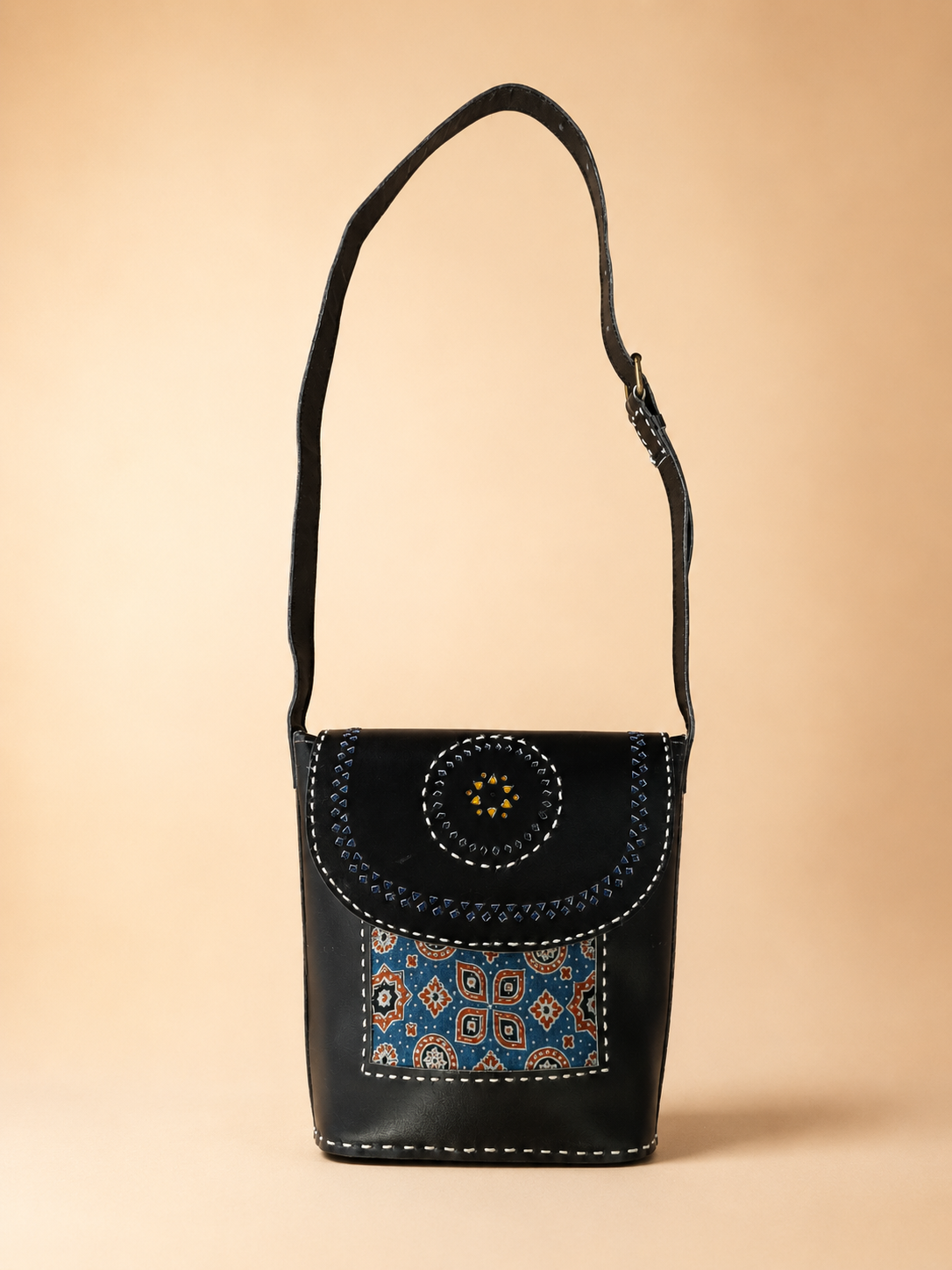 CAC-LB-M1 Leather Bag With Masroo SKU - CAC-LB-M1
