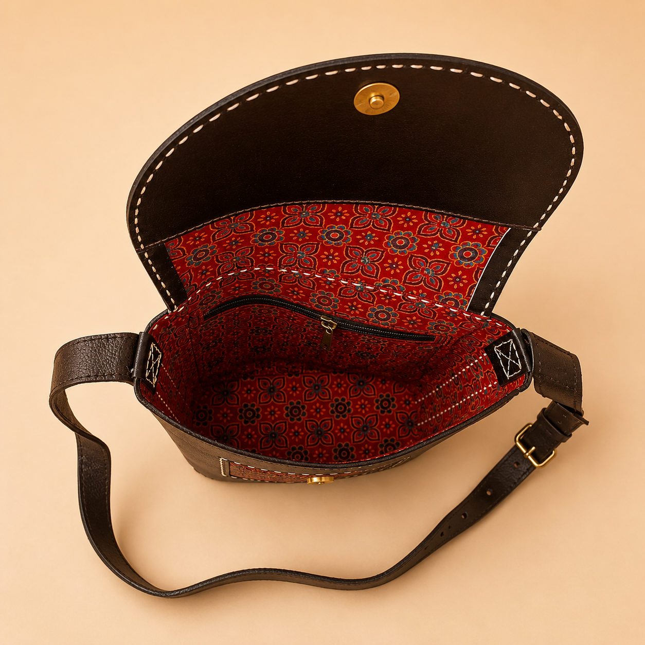 Leather Bag With Masroo SKU - CAC-LB-M5